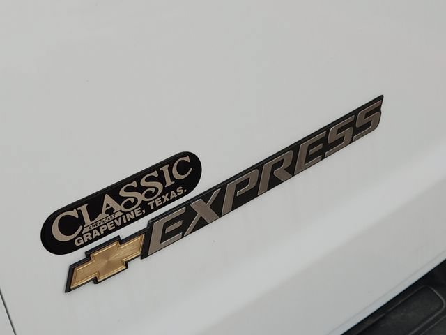 New 2025 Chevrolet Express 2500 Extended RWD image 8