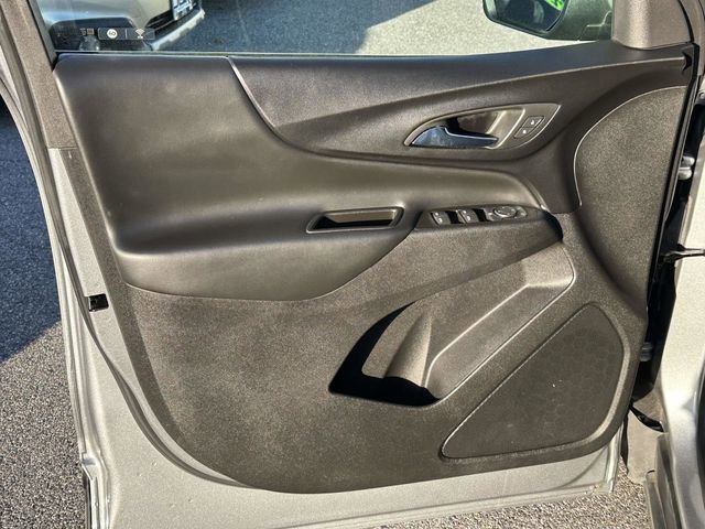 Used 2023 Chevrolet Equinox LT image 15