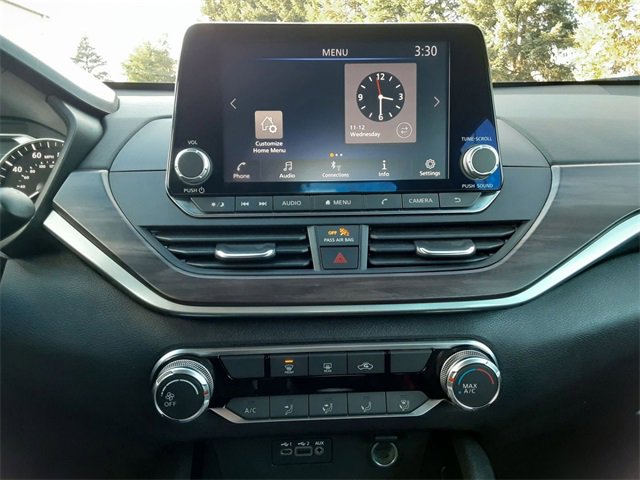 Used 2024 Nissan Altima 2.5 SV image 21