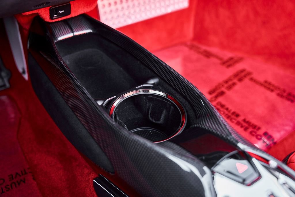 Used 2025 Ferrari SF90 Spider AWD/4WD image 64
