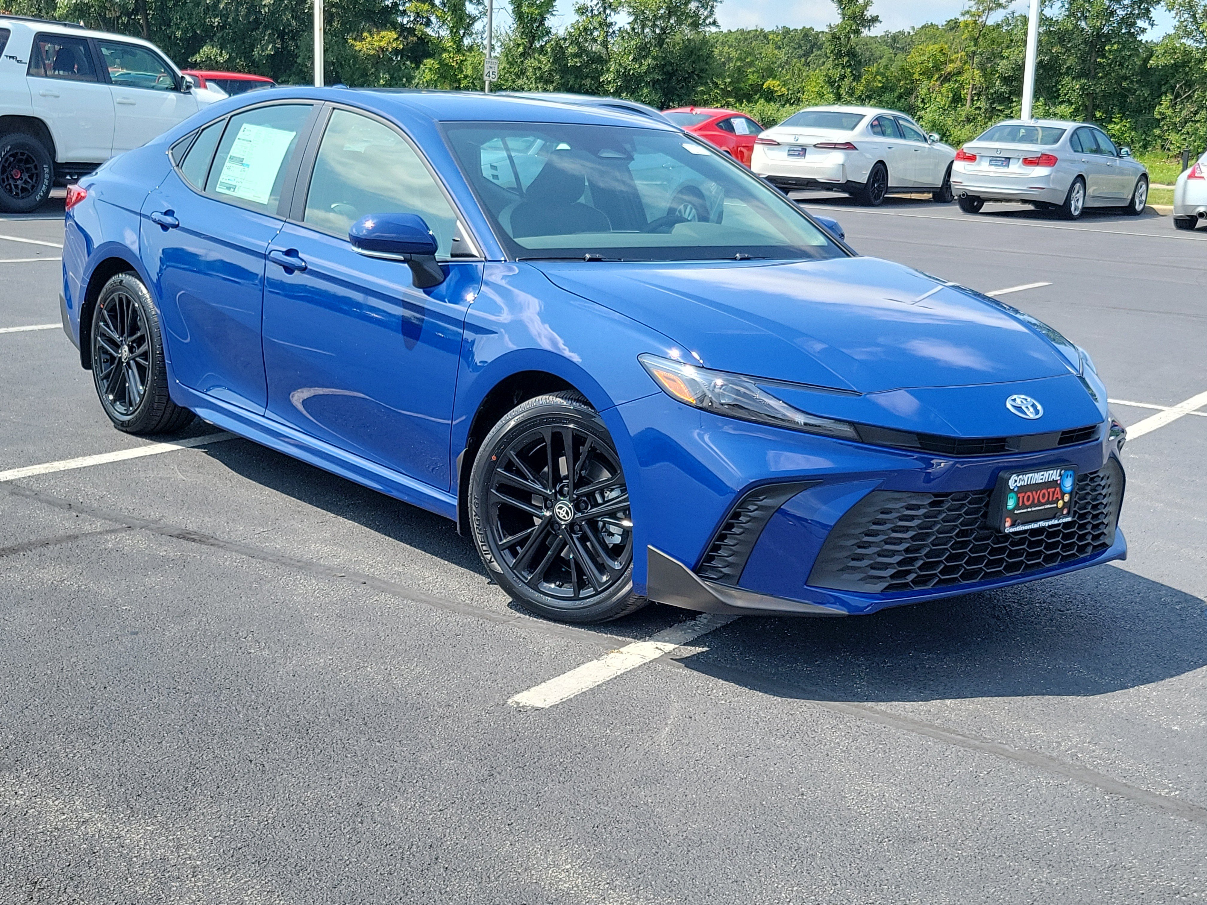 New 2026 Toyota Camry SE AWD/4WD image 1