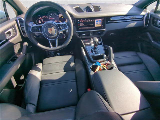 Used 2023 Porsche Cayenne Coupe image 18