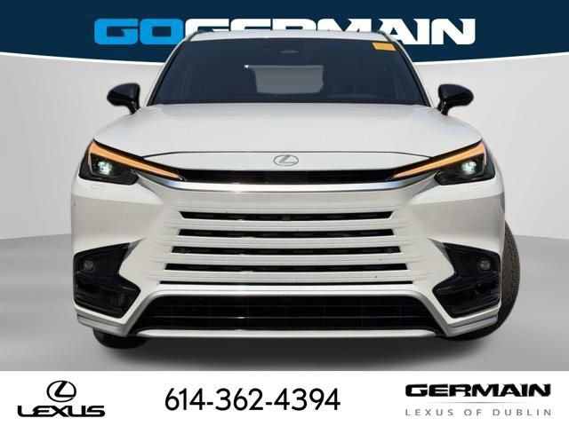Used 2025 Lexus TX 500h AWD w/ Technology Package image 3