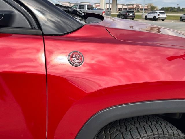 Used 2025 Jeep Compass Trailhawk AWD/4WD image 16