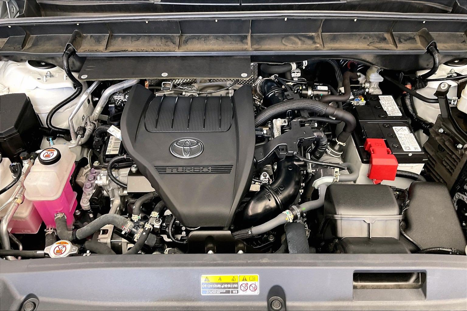 Used 2024 Toyota Highlander Platinum AWD/4WD image 9