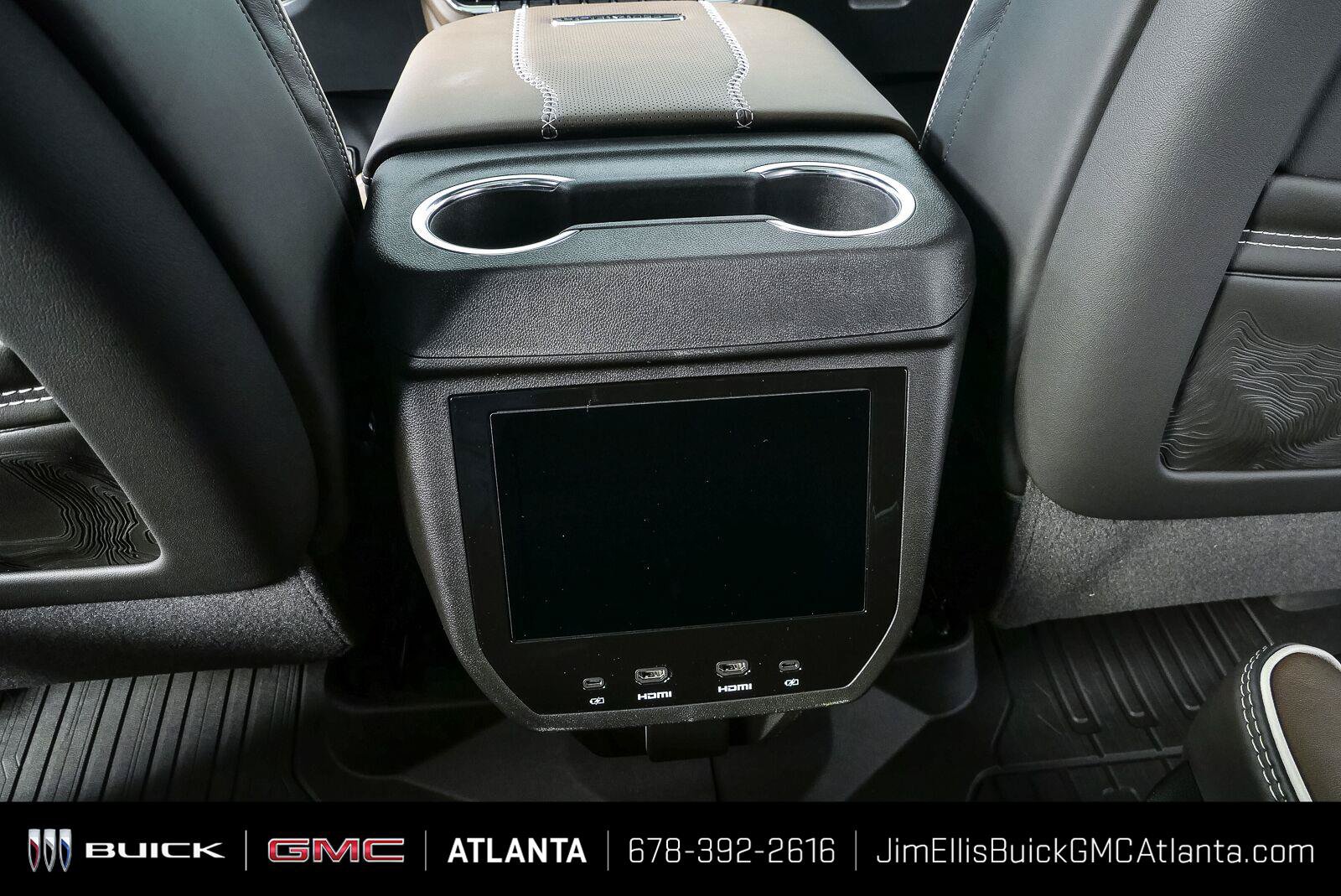 New 2027 GMC Yukon Denali Ultimate w/ LPO, Illumination Package AWD/4WD image 21
