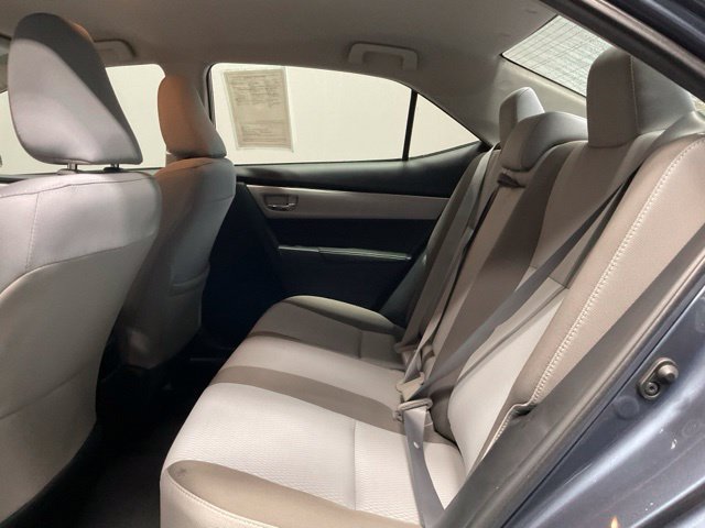 Used 2018 Toyota Corolla LE FWD image 19