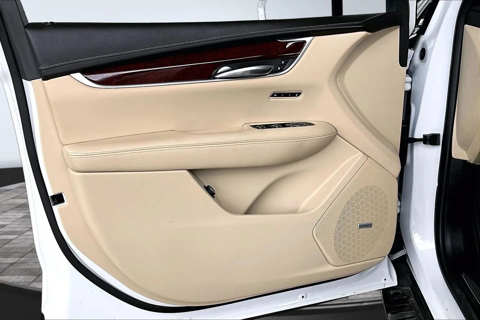 Used 2019 Cadillac XT5 Luxury FWD image 17