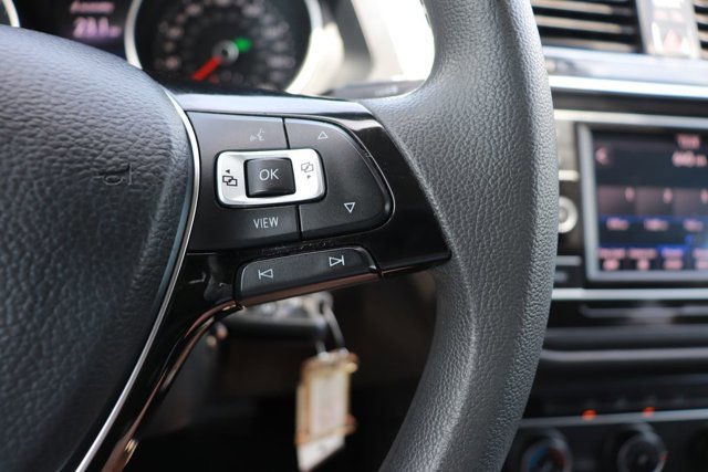 Used 2020 Volkswagen Tiguan S FWD image 20