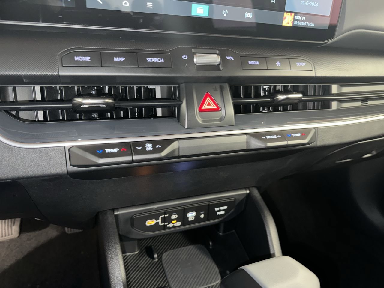 New 2025 Kia K4 EX image 22