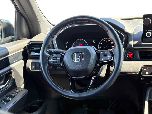 Used 2025 Honda Pilot Sport image 15