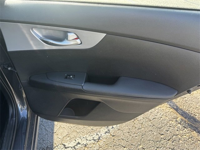 Used 2023 Kia Forte LXS image 14