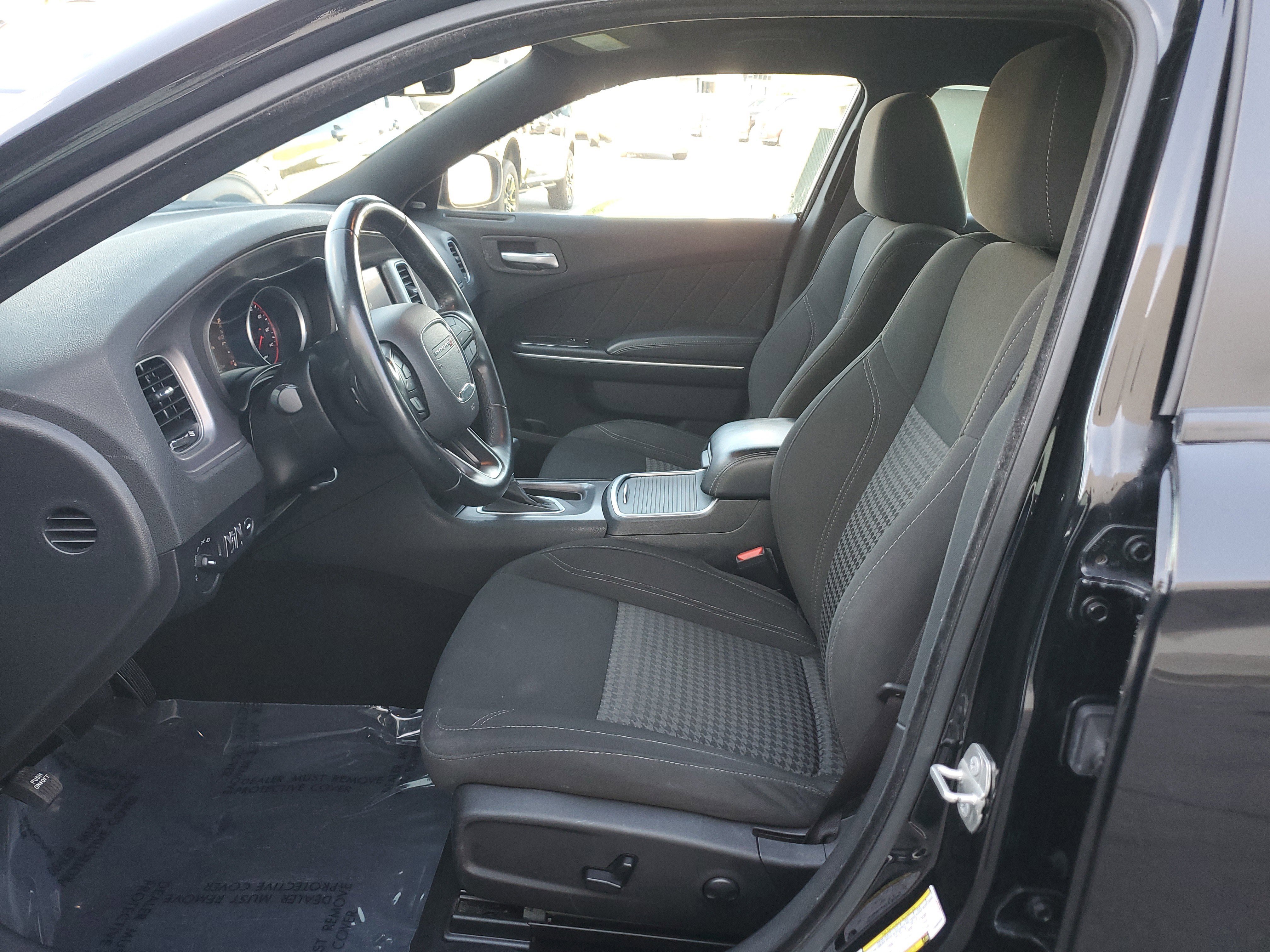 Used 2023 Dodge Charger SXT image 10