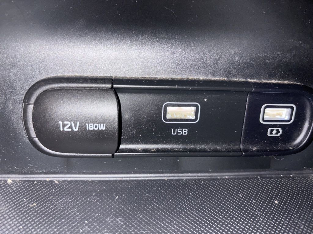 Used 2021 Kia K5 LX image 12