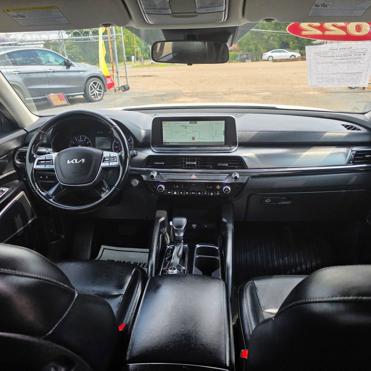 Used 2022 Kia Telluride LX image 13