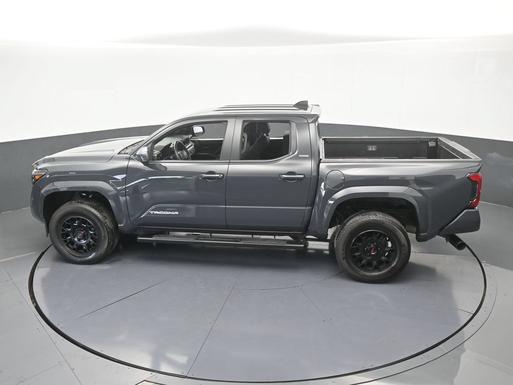 Used 2024 Toyota Tacoma SR5 w/ SR5 Upgrade Package RWD image 50