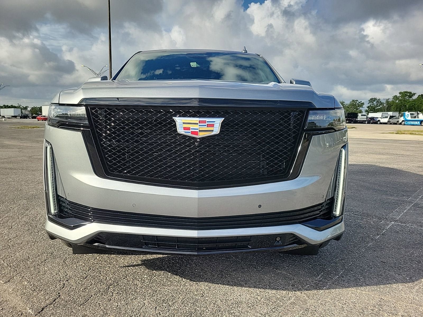 Used 2023 Cadillac Escalade Sport w/ LPO, ONYX Package AWD/4WD image 4