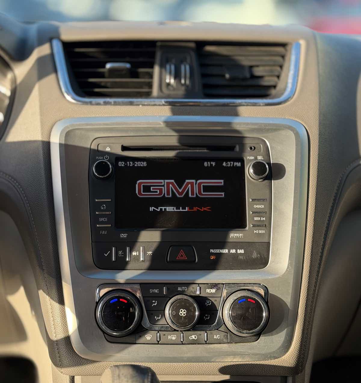 Used 2014 GMC Acadia SLE image 36