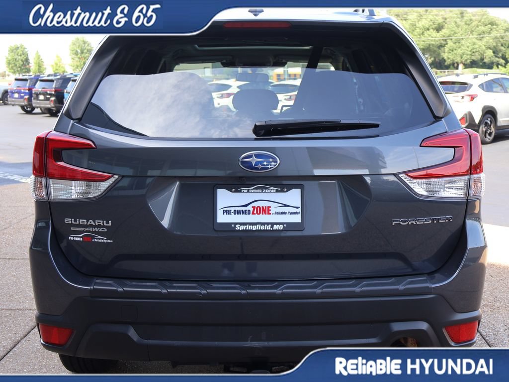 Used 2022 Subaru Forester Premium AWD/4WD image 5