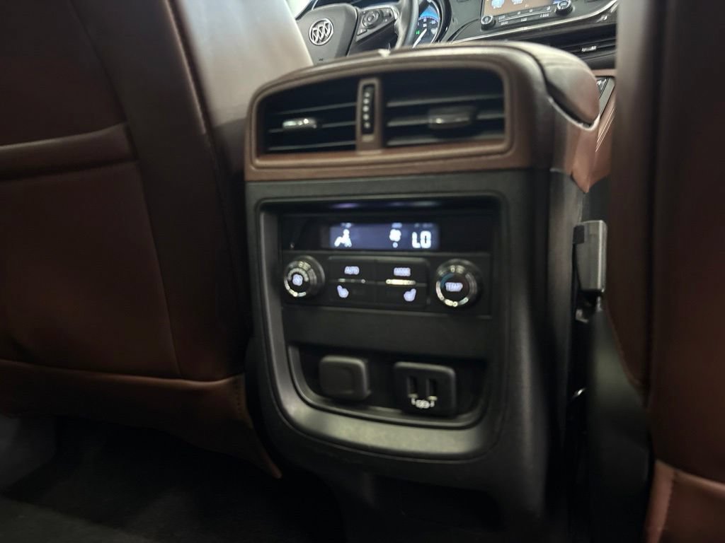 Used 2017 Buick Envision Essence AWD/4WD image 19