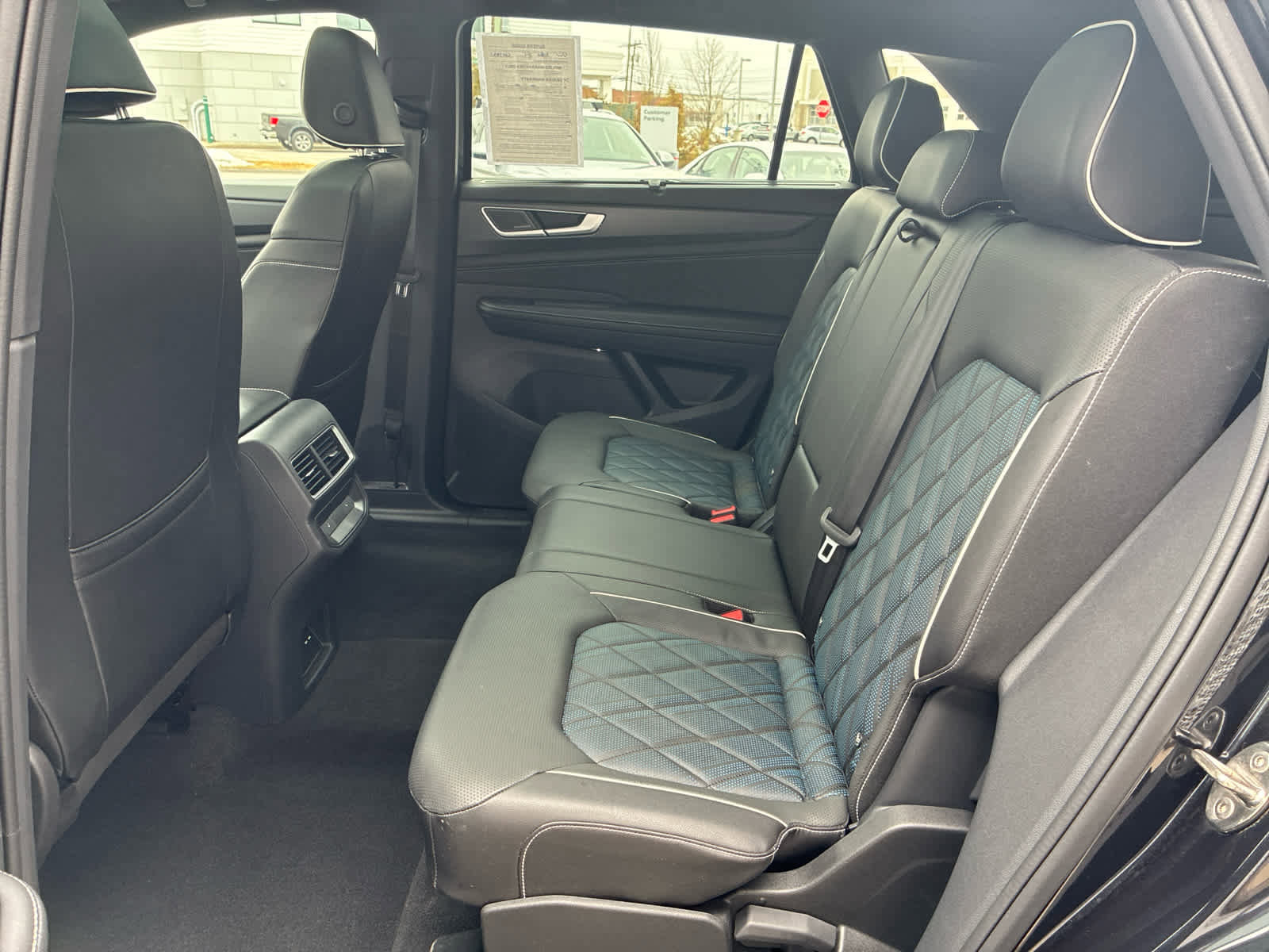 Used 2024 Volkswagen Atlas Cross Sport SEL Premium R-Line image 14