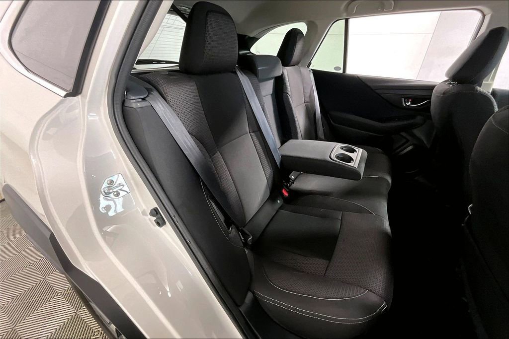 Used 2025 Subaru Outback Premium image 26