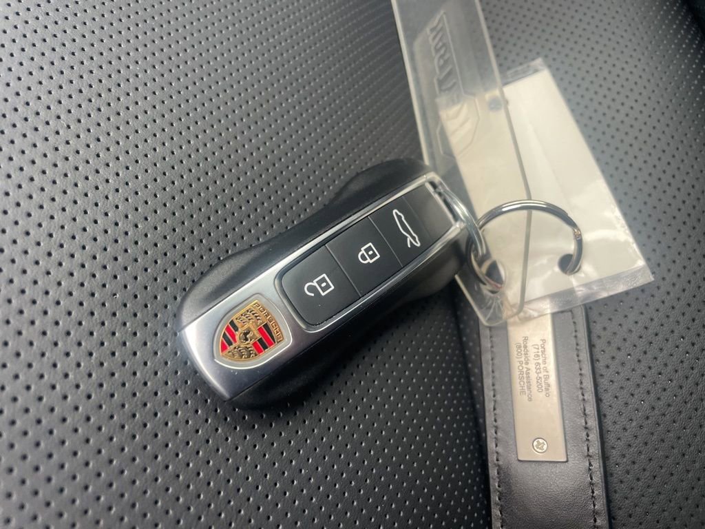 Certified 2024 Porsche 911 Carrera GTS image 37