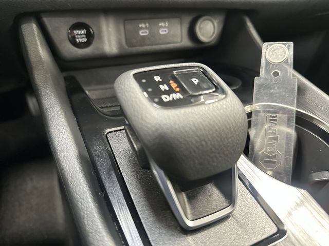 Used 2025 Nissan Rogue SV AWD/4WD image 21