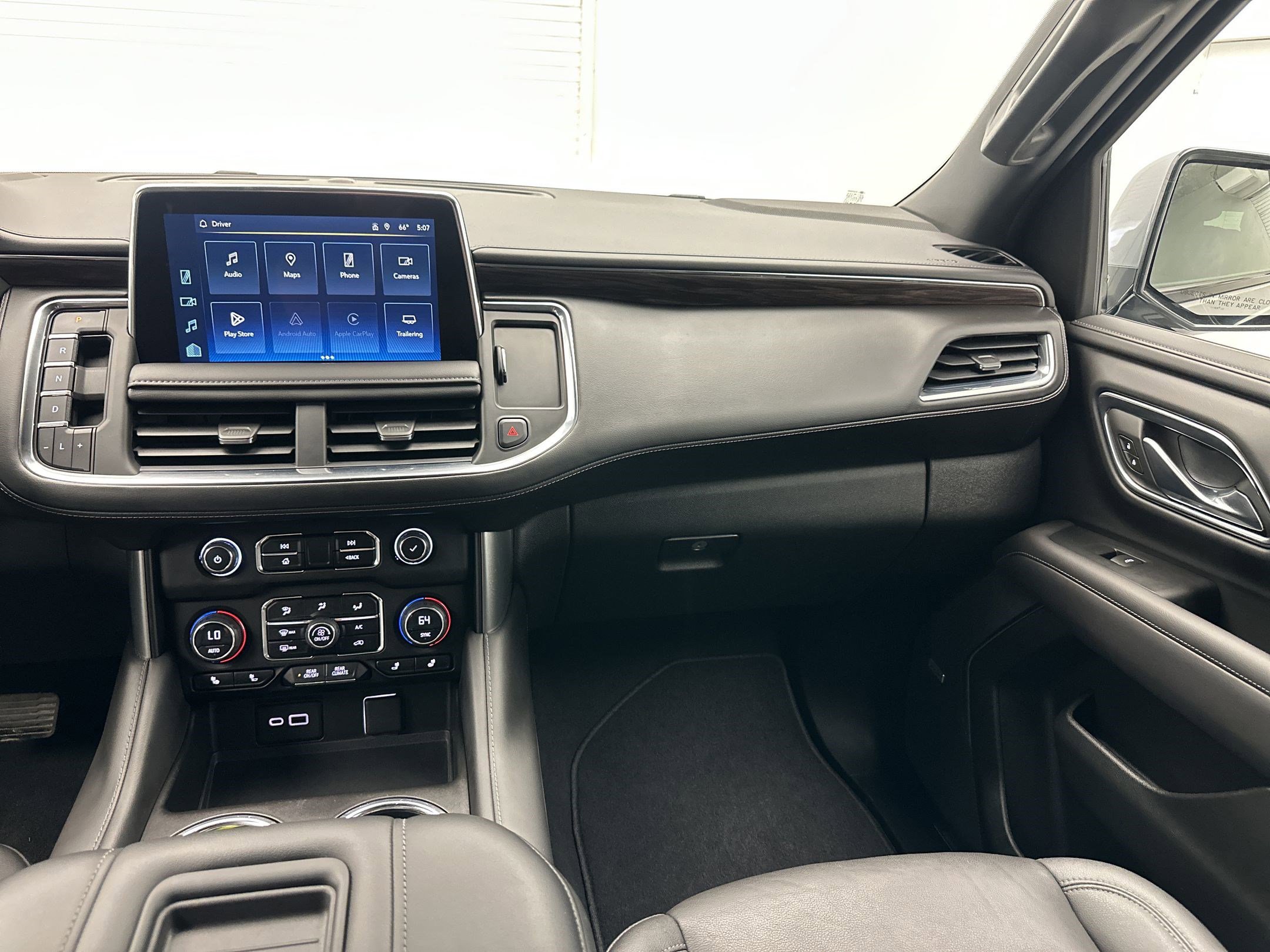 Certified 2023 Chevrolet Tahoe Z71 w/ Luxury Package AWD/4WD image 26