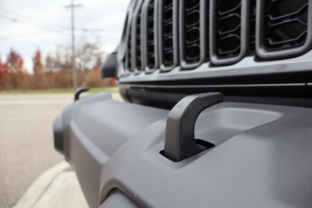 New 2025 Jeep Gladiator Sport AWD/4WD image 6