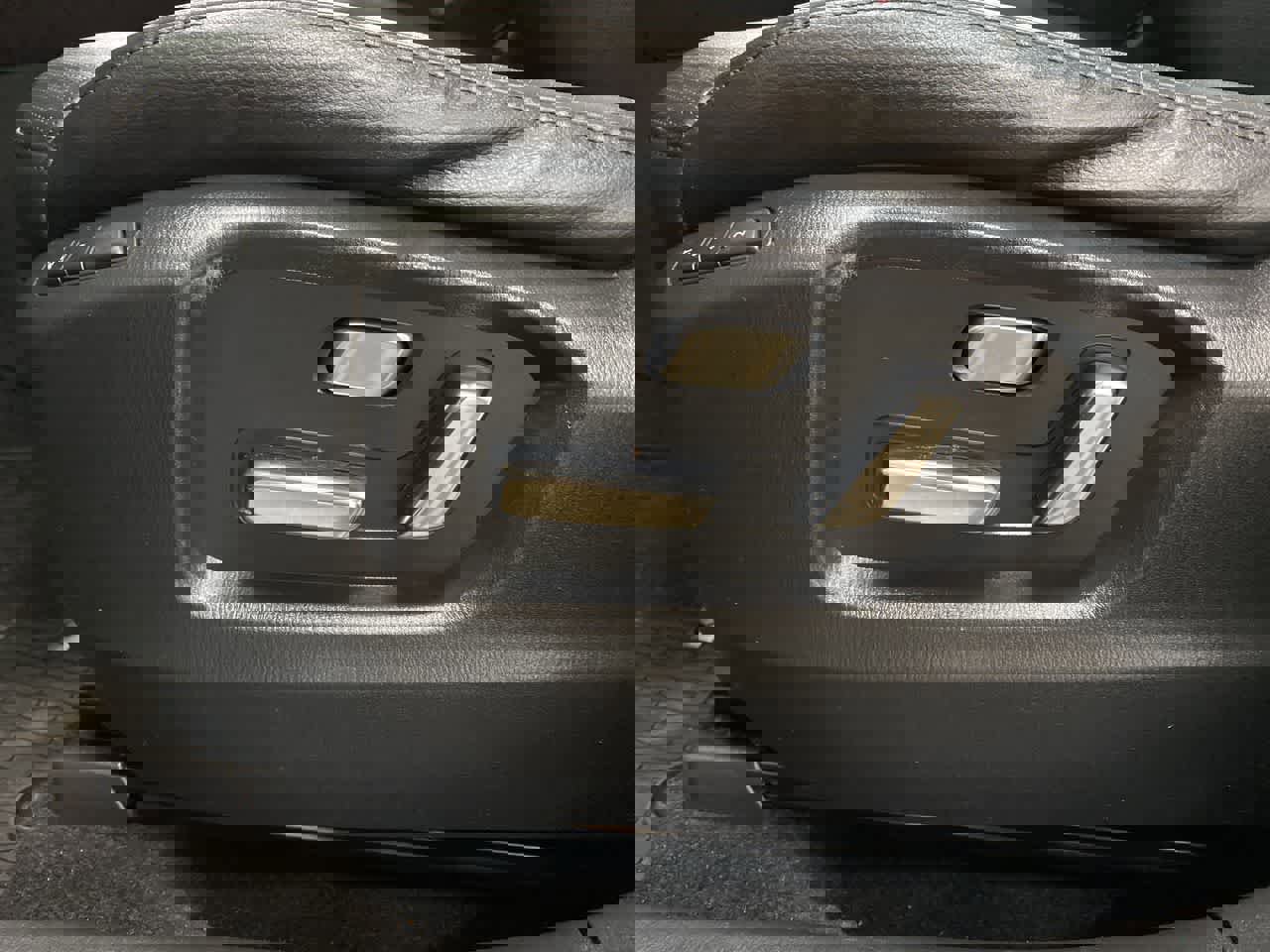 Used 2018 MAZDA CX-9 Grand Touring image 16