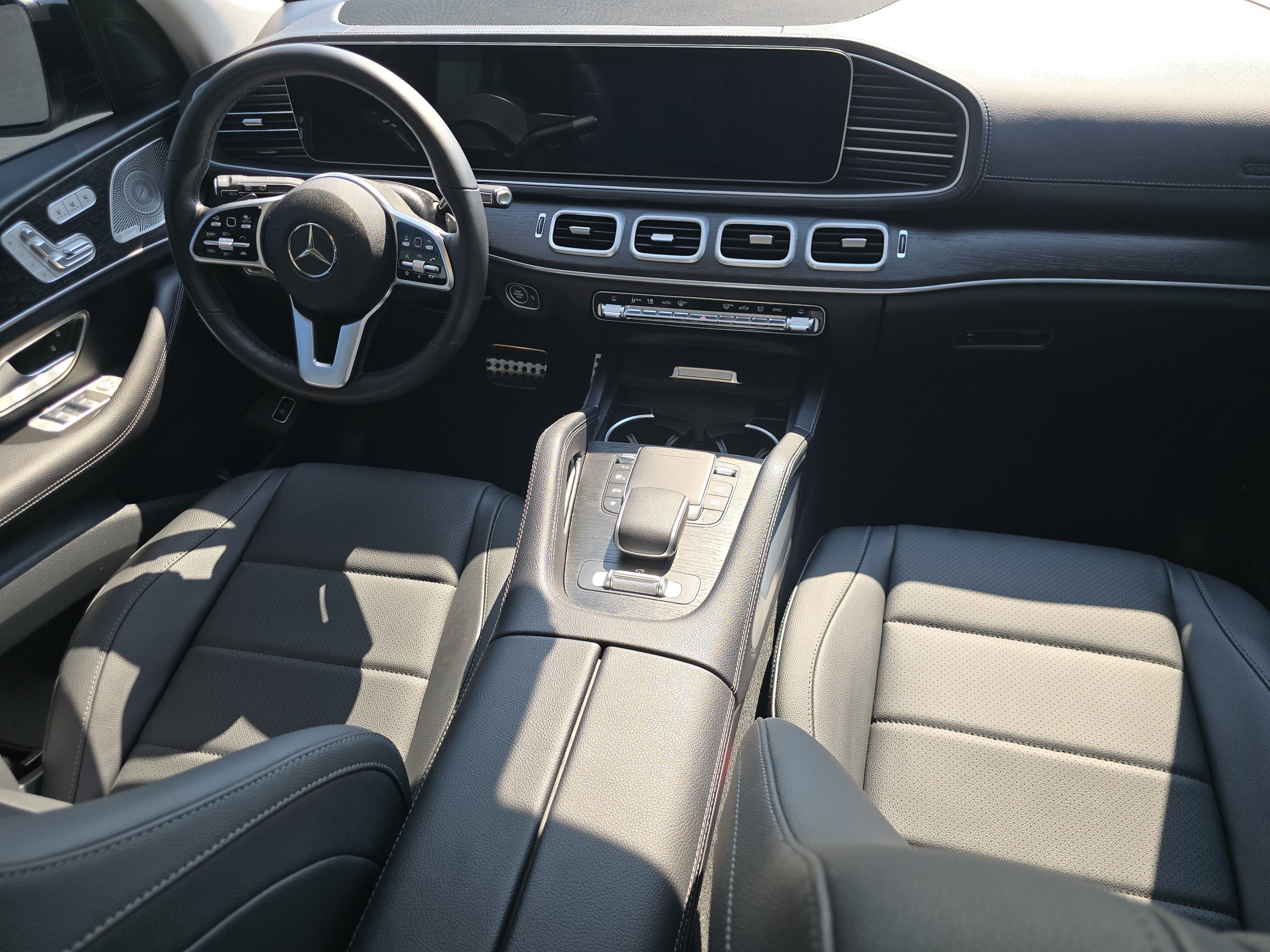 Used 2023 Mercedes-Benz GLS 450 4MATIC image 21