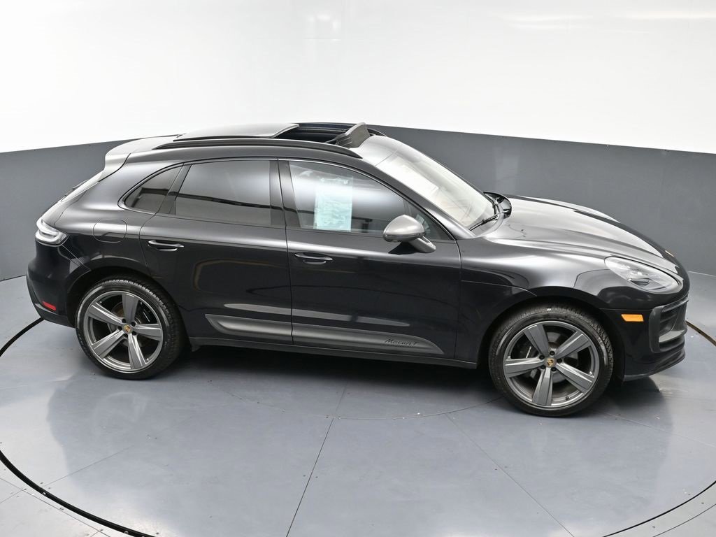 Used 2023 Porsche Macan Turbo image 51