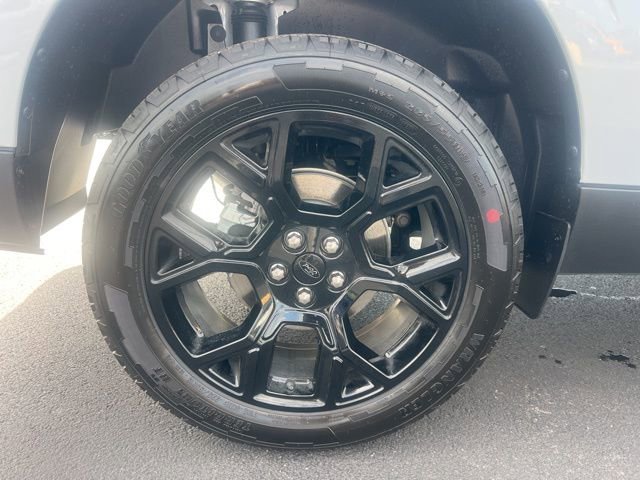 New 2026 Ford Maverick XLT image 9