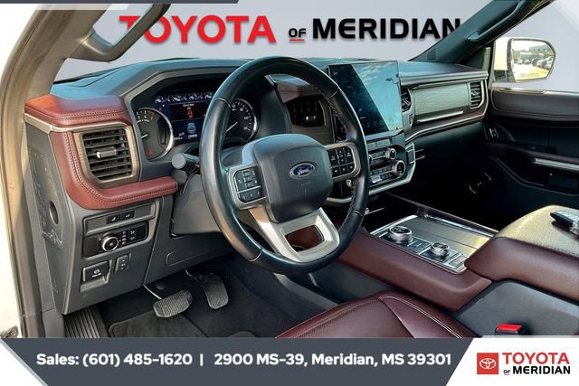 Used 2024 Ford Expedition Limited image 12