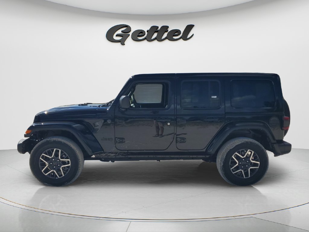 Used 2025 Jeep Wrangler Unlimited Sahara AWD/4WD image 8
