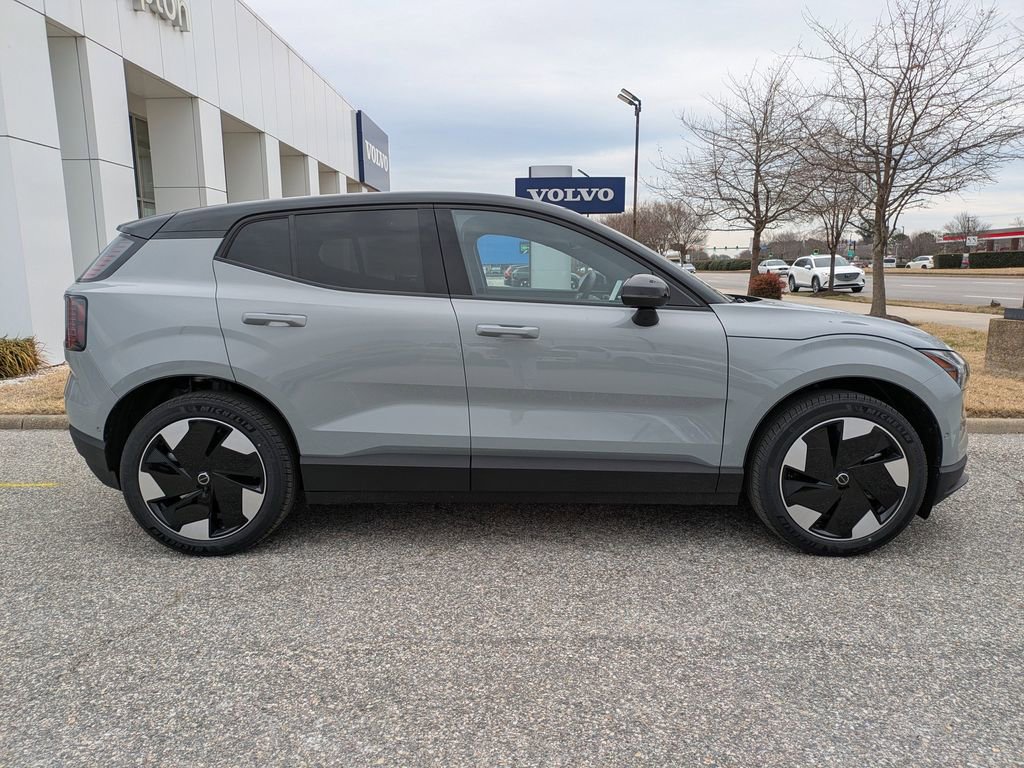 New 2026 Volvo EX30 Ultra w/ Protection Package image 3