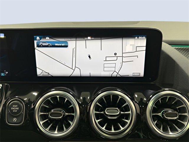 Used 2025 Mercedes-Benz GLA 35 AMG 4MATIC image 21