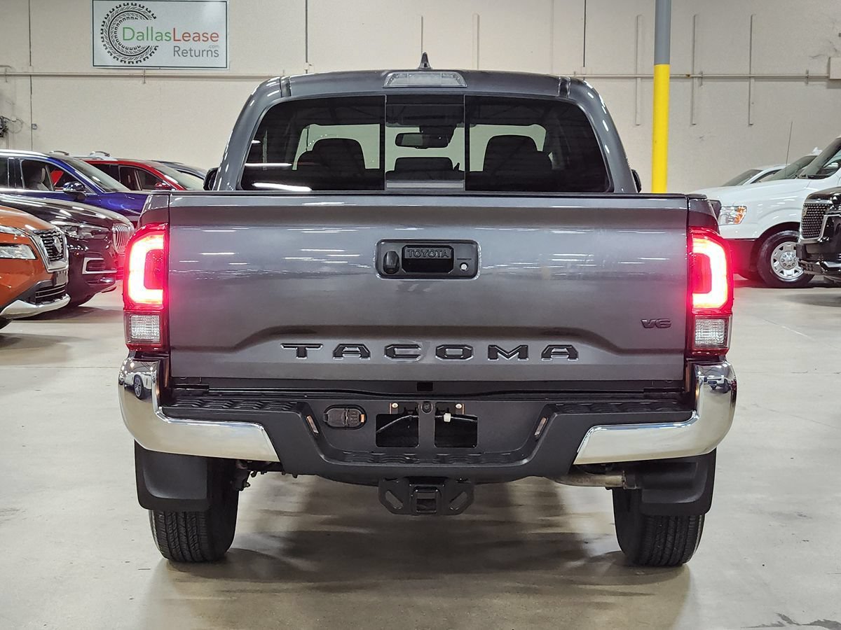 Used 2022 Toyota Tacoma SR5 RWD image 9