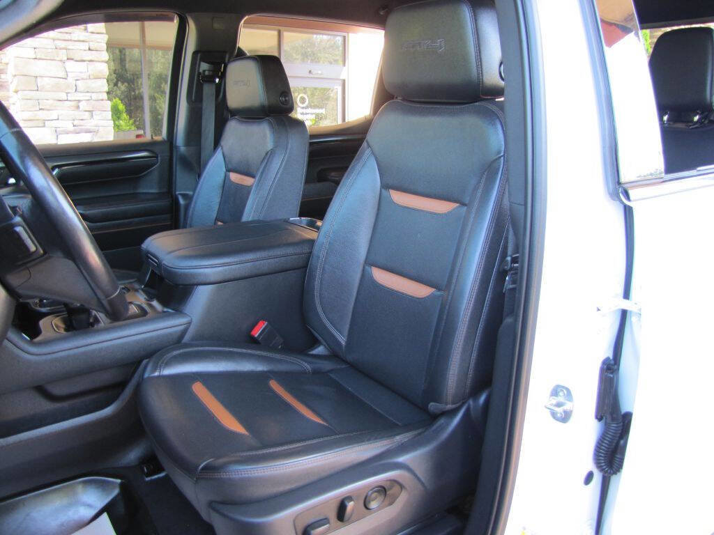 Used 2023 GMC Sierra 1500 AT4 w/ Technology Package AWD/4WD image 16