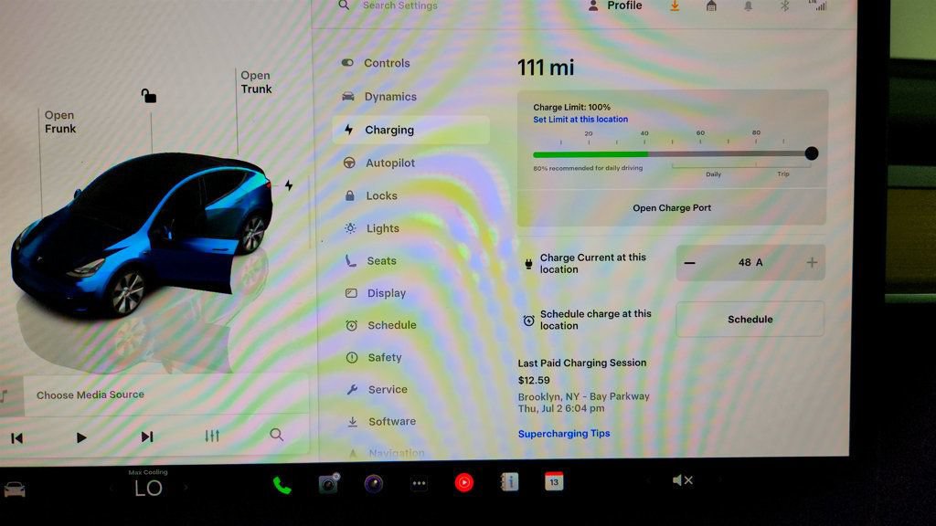 Used 2024 Tesla Model Y Long Range AWD/4WD image 19