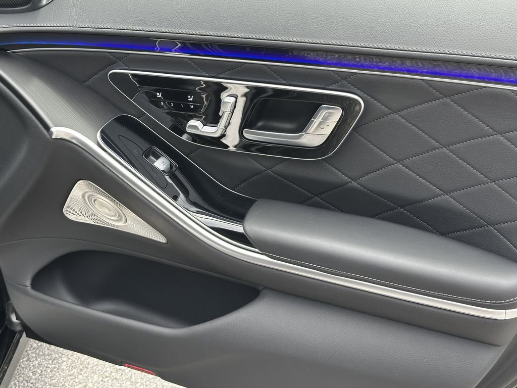 Certified 2025 Mercedes-Benz S 580 4MATIC Sedan image 16