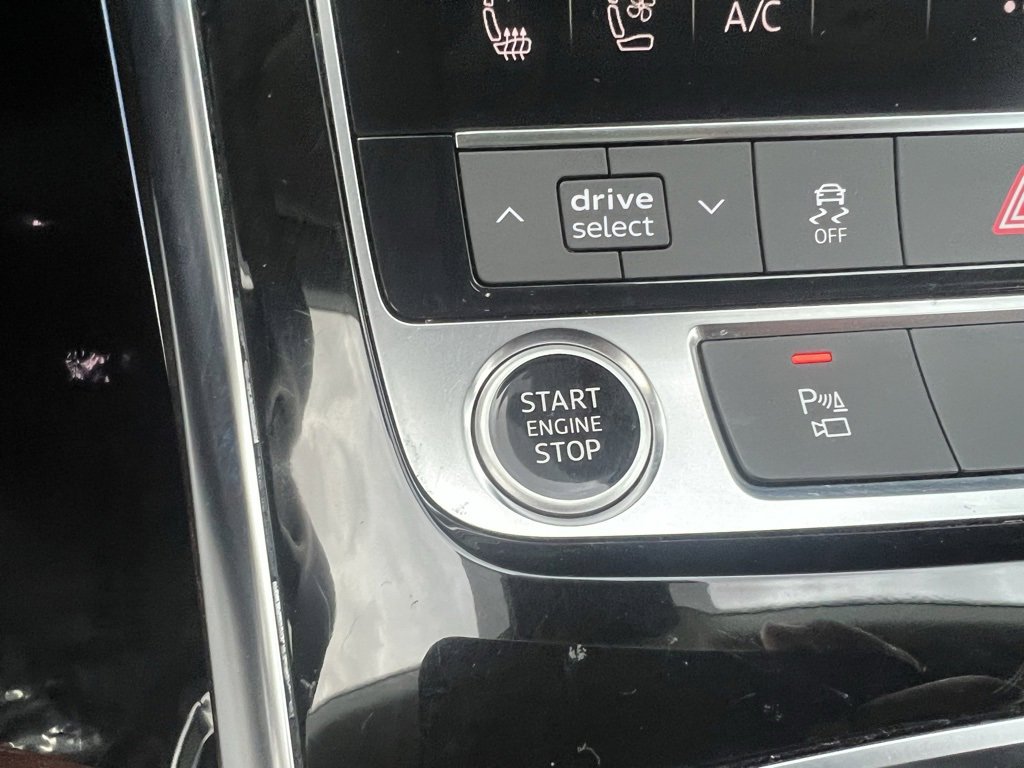 Used 2022 Audi Q8 Premium Plus w/ Premium Plus Package image 39