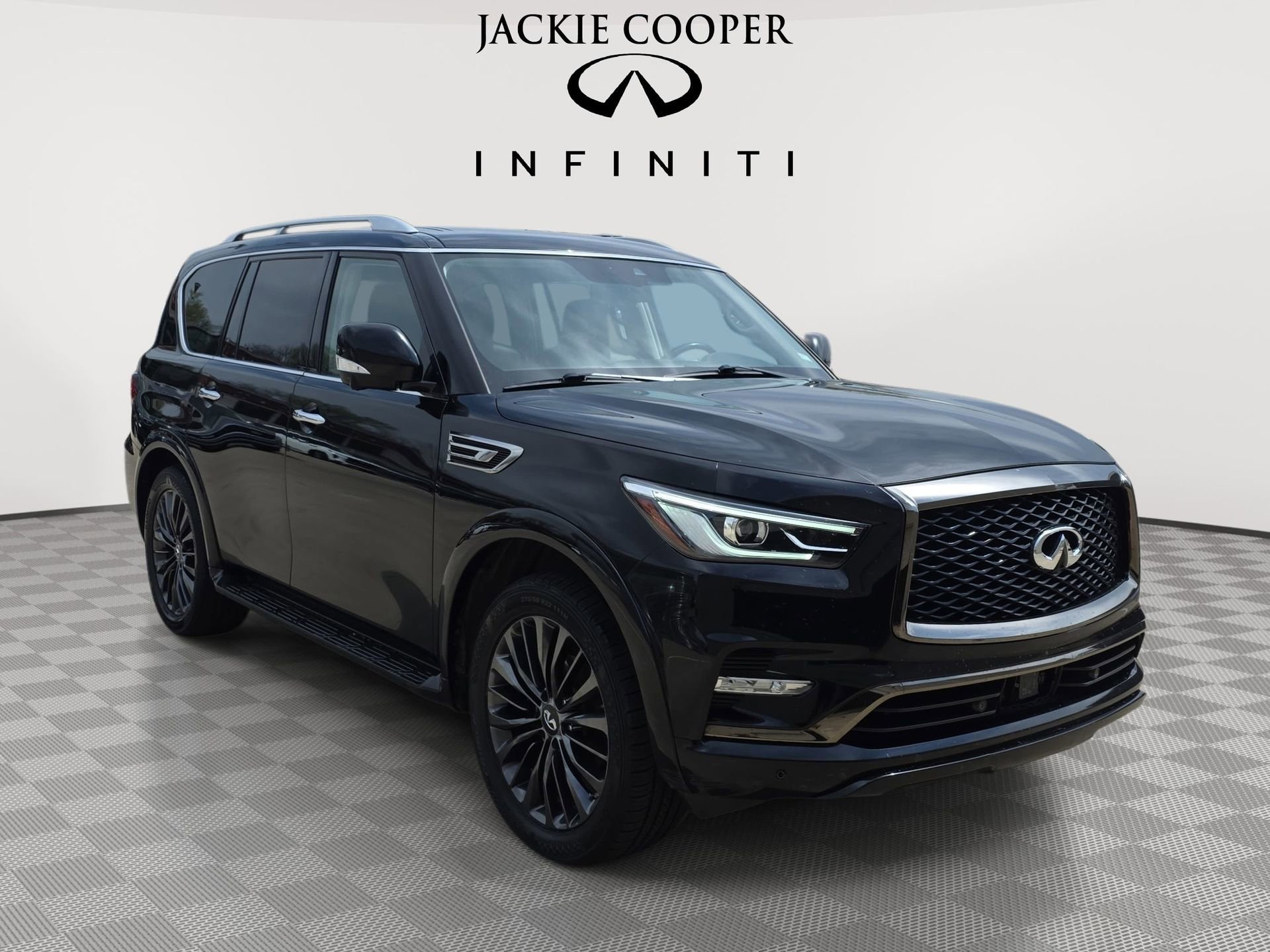 Used 2021 INFINITI QX80 Premium Select w/ All-Season Package image 3