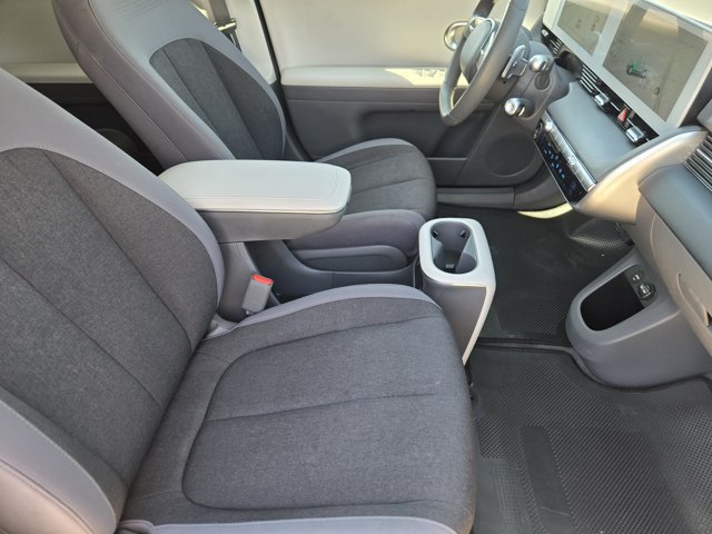 Certified 2024 Hyundai Ioniq 5 SE RWD image 13