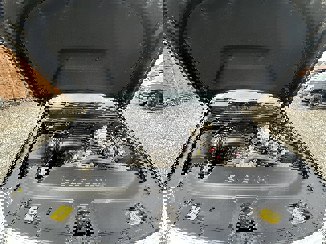 Used 2022 RAM 1500 Limited w/ Body-Colour Bumper Group image 30