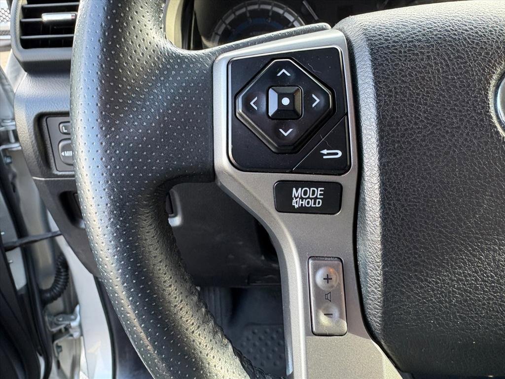 Used 2018 Toyota 4Runner SR5 Premium image 12