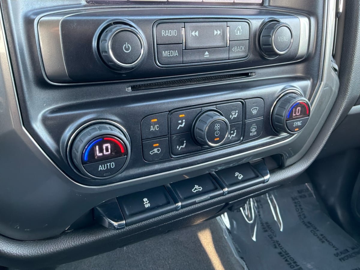 Used 2019 Chevrolet Silverado 2500 LT w/ LT Convenience Package AWD/4WD image 17