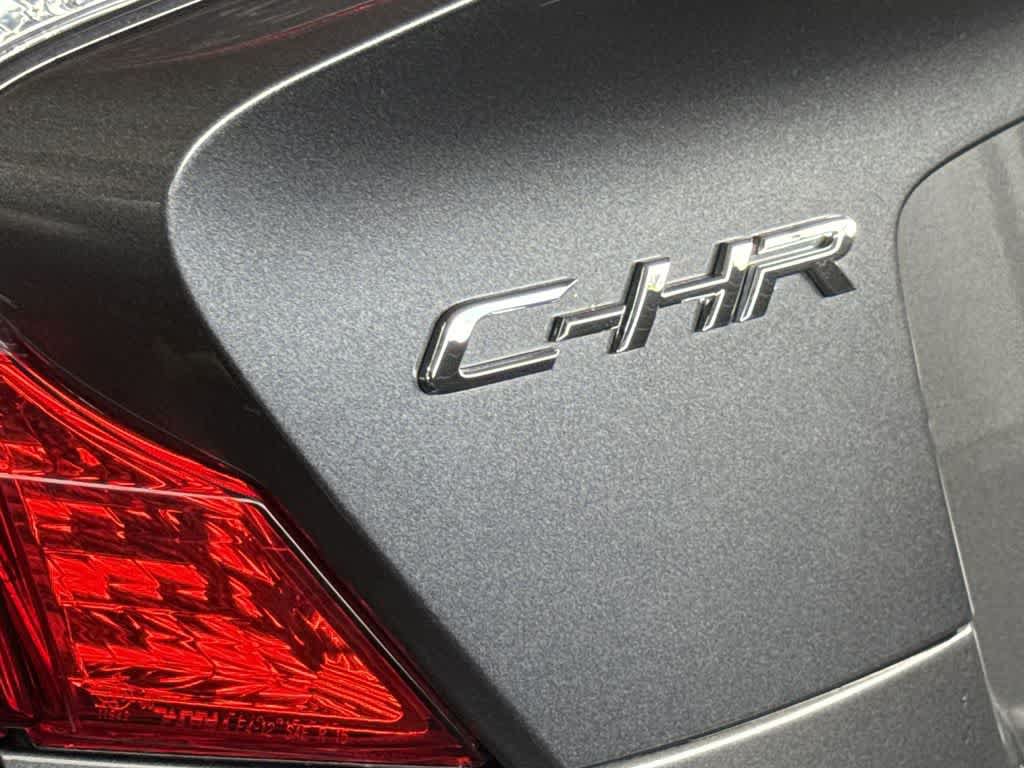 Used 2022 Toyota C-HR XLE FWD image 10