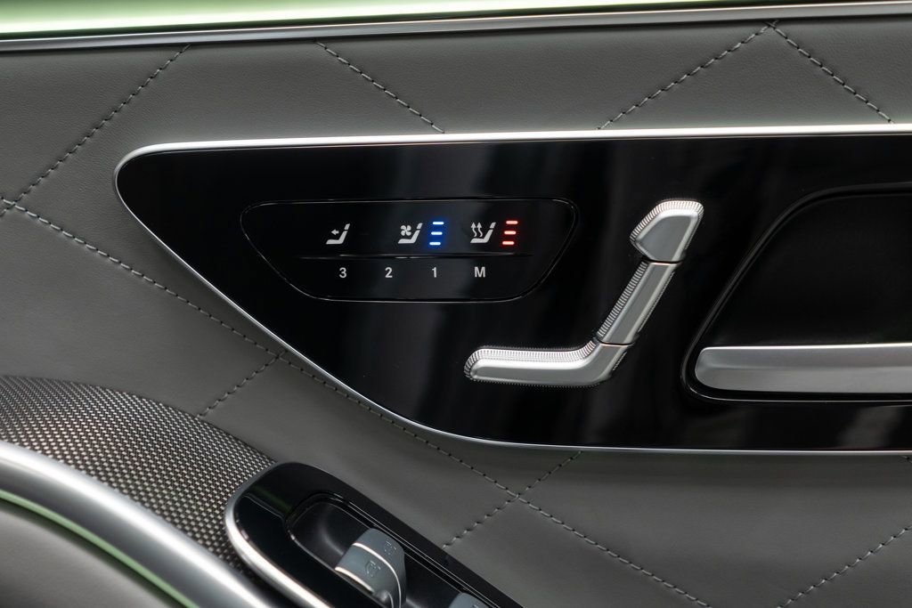 Used 2023 Mercedes-Benz S 580 4MATIC Sedan w/ AMG Line image 38